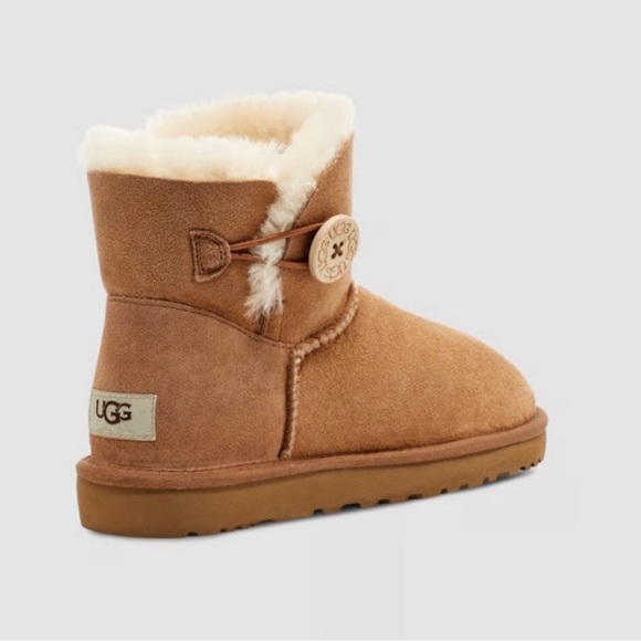 UGG Mini Bailey Button II Shearling Lined Boots 6 - Picture 3 of 10